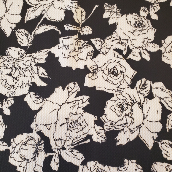 LuLaRoe Pencil Skirt - Picture 2 of 3